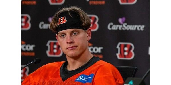Neljäs pelinrakentaja, joka on ansainnut NFL:n historian korkeimman vuosipalkan tänä kesänä
